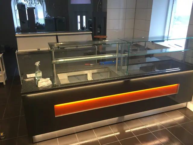Tåga glass – bild 3 av 18