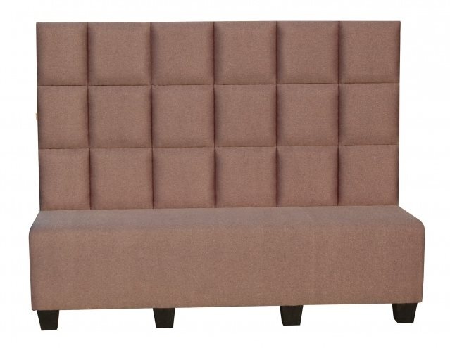 Soffa med ryggstöd